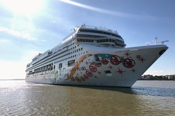 Private transfers to/from London Tilbury Cruise Port and London Stansted Airport