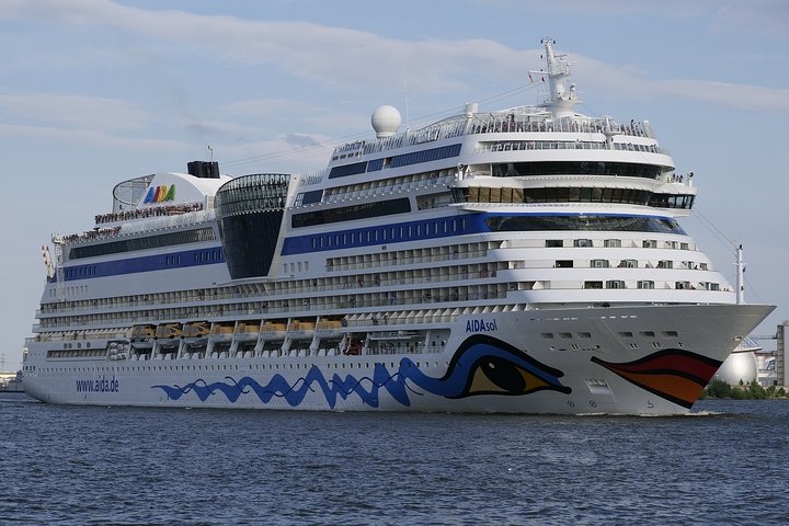 Private Transfer from the cruise port in Amsterdam to Zaandam