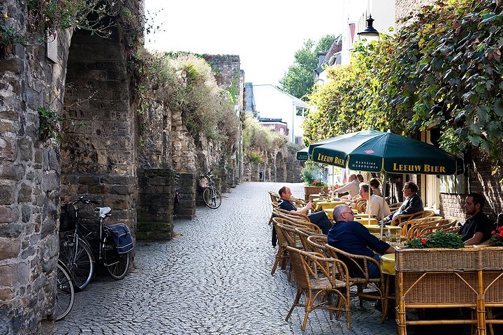 e-Scavenger hunt Maastricht: Explore the city at your own pace