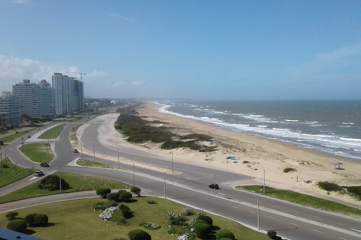 Punta del Este Shore Excursion: Private Sightseeing Tour of Punta del Este
