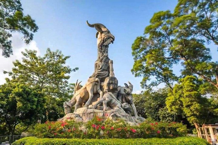 9-Day Private Tour from Nanning to Yangshuo and Guangzhou by car