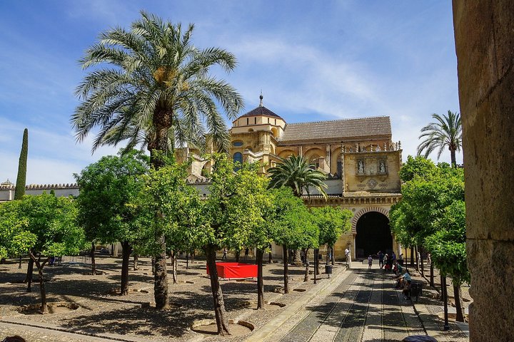 Mosque-Cathedral, Alcazar & Jewish Quarter with Tickets