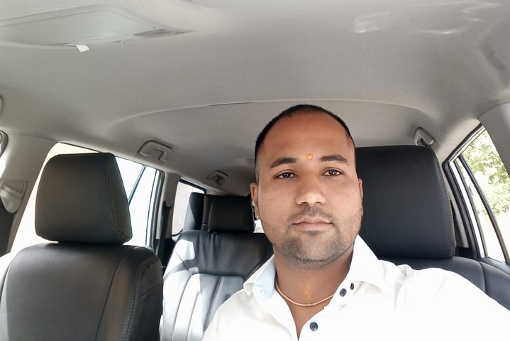 Airport Taxi: Bagdogra Airport IXB - Gangtok Private Transfer