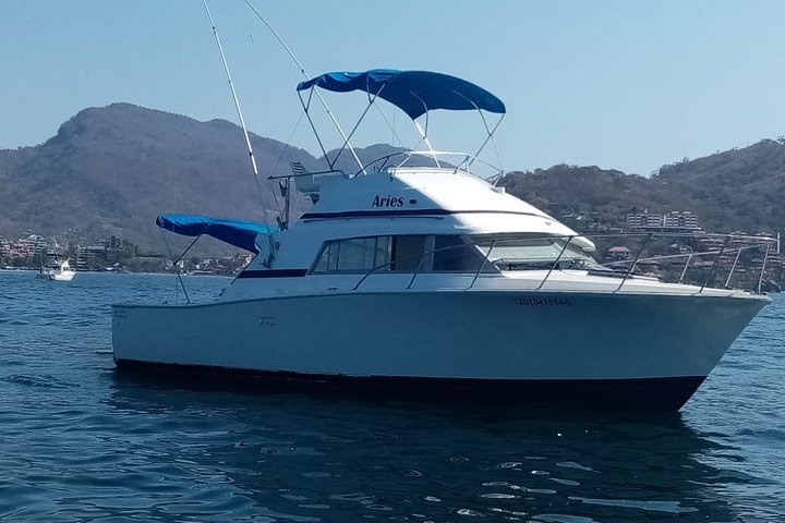 Private Fishing Charter Experience at Ixtapa Zihuatanejo