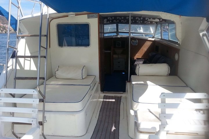 Private Fishing Charter Experience at Ixtapa Zihuatanejo