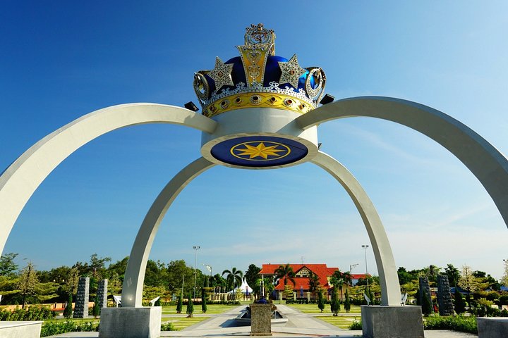 Private Transfer from Johor Bahru City Center to Singapore Hotels