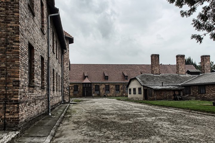 Private Full Day Excursion to Auschwitz from Krakow with Hotel Pick-up