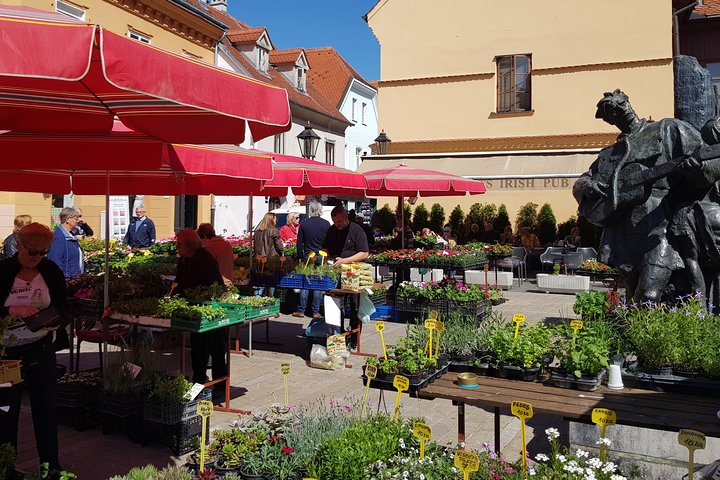 Walking tour of Zagreb