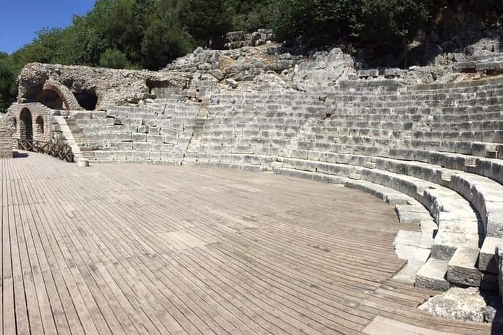 From Sarande: Blue Eye, Butrint, Ksamil & Lekuresi Castle Tour