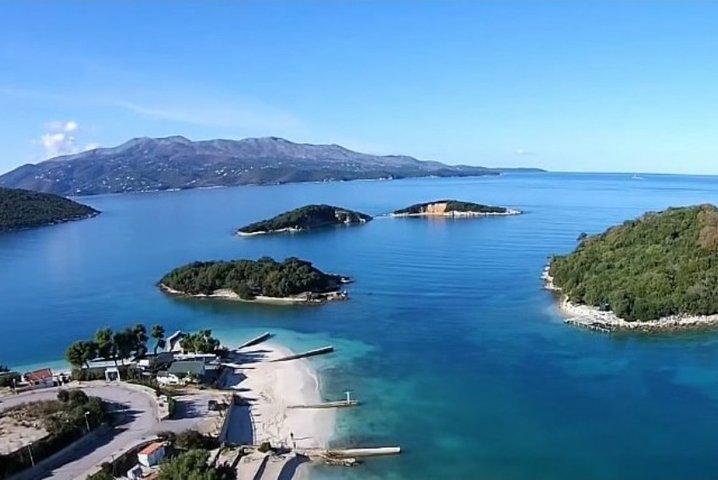 From Sarande: Blue Eye, Butrint, Ksamil & Lekuresi Castle Tour