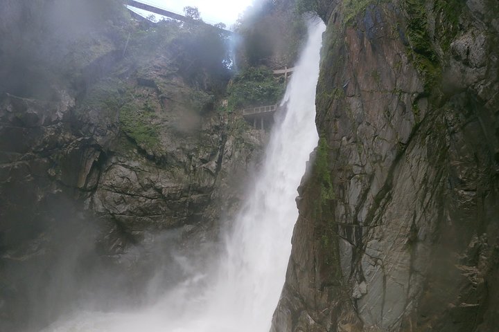 Andes & Amazon, the Triangle Route 5 Days / 4 Nights (PRIVATE Trip from Quito)