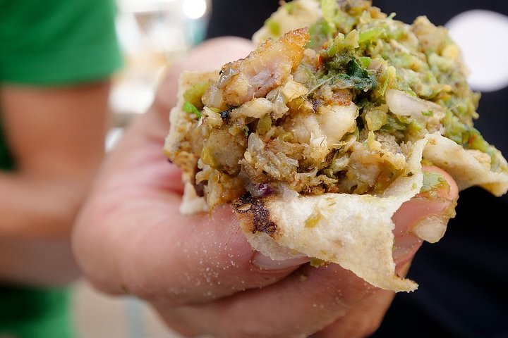 Old Karachi Street food Tour with Private Transfers