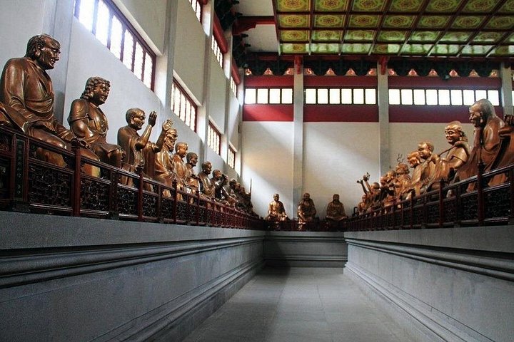 Half-Day Hangzhou Private Tour with Green Tea Village and Lingyin Temple