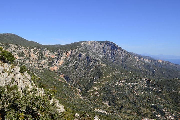 Hiking in Tyros Arcadia