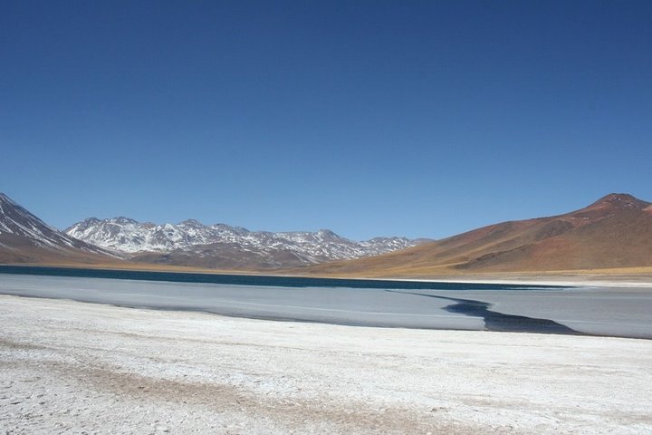 4-Day Best of Atacama: Moon Valley, Tatio Geysers and Altiplanic Lagoons