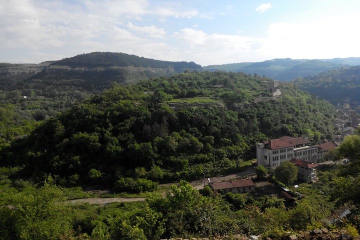 Discover Veliko Tarnovo at Your Pace: Private or Self-guided tour