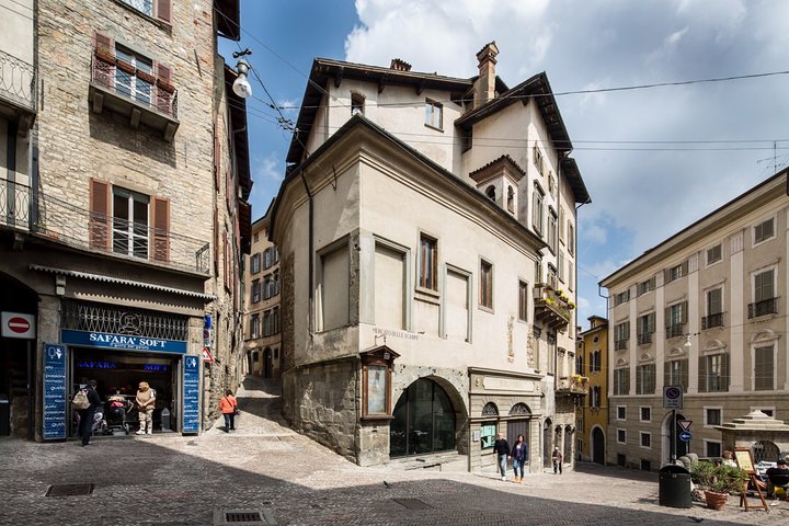 Bergamo private walking guided tour