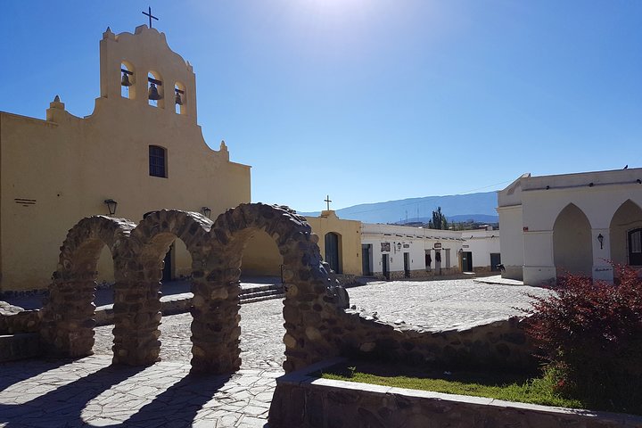 Promotion of 3 Excursions: Cafayate + Cachi + Salinas