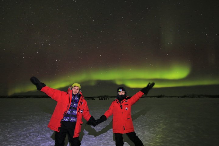 Yellowknife Tours - Aurora by bus