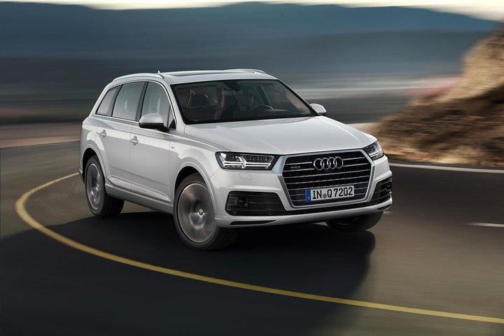 Iasi to Bucharest - Private Transfer - Car and Driver