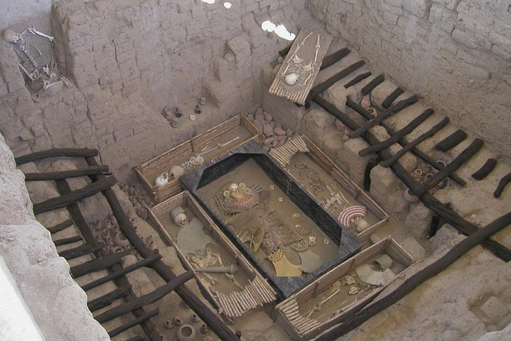 Huaca Rajada Tomb of the Lord Of Sipan & Site Museum