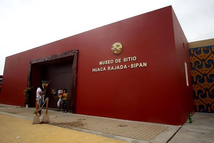 Huaca Rajada Tomb of the Lord Of Sipan & Site Museum
