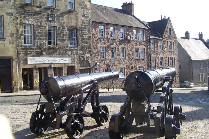 Stirling Castle and the Secrets of the Old Town Private Tour