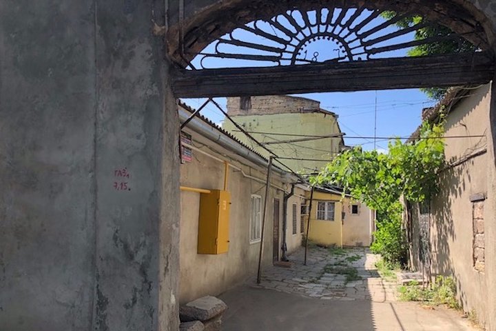 Privoz Market and Moldavanka Tour