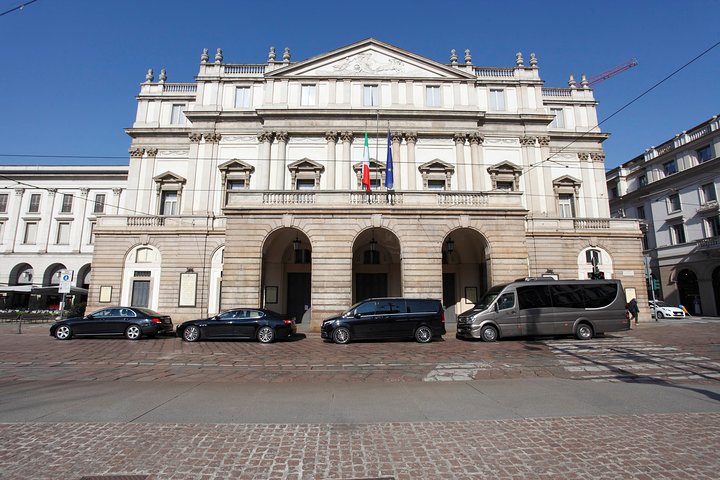 MALPENSA - MILANO airport transfer with private Luxury Van