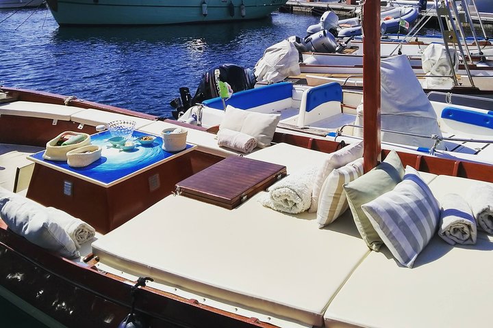 Lipari and Vulcano Private Boat Tour (7 hours)