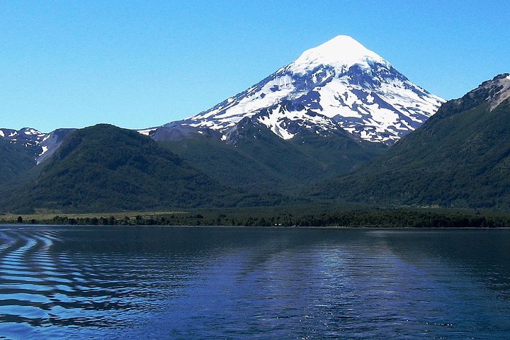 San Martin de los Andes, Lake Huechulafquen & Volcan Lanin