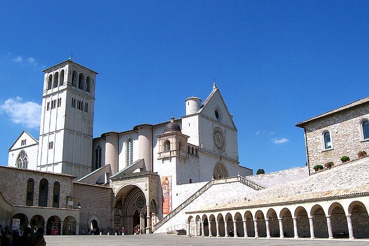 Basilica of Saint Francis in Assisi - Private Tour