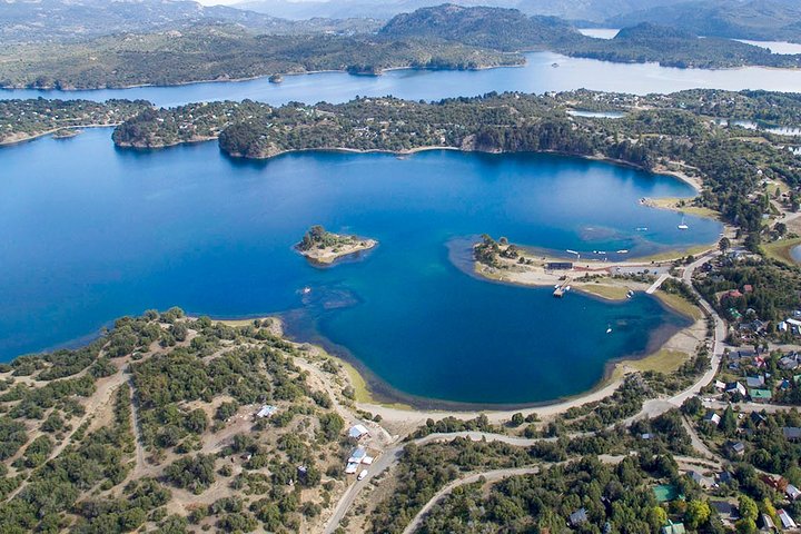 Villa Pehuenia & San Martin de los Andes - Full day excursion