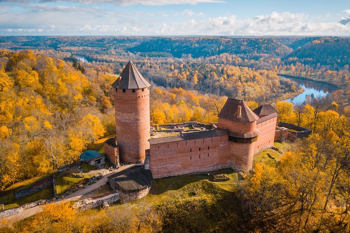 Sigulda's Hidden Gems : Private Romantic Walking Tour