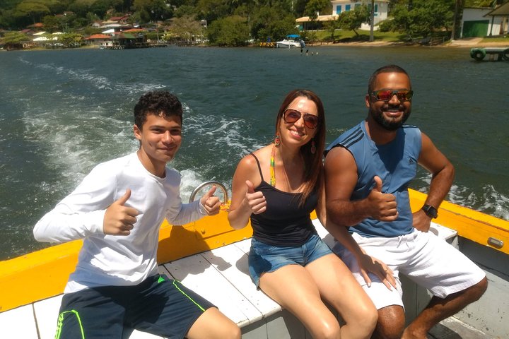 Navigate the local culture of Costa da Lagoa