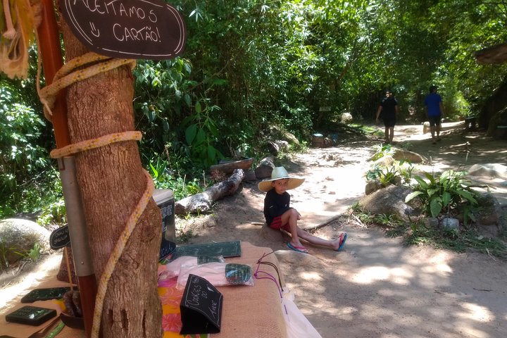 Navigate the local culture of Costa da Lagoa