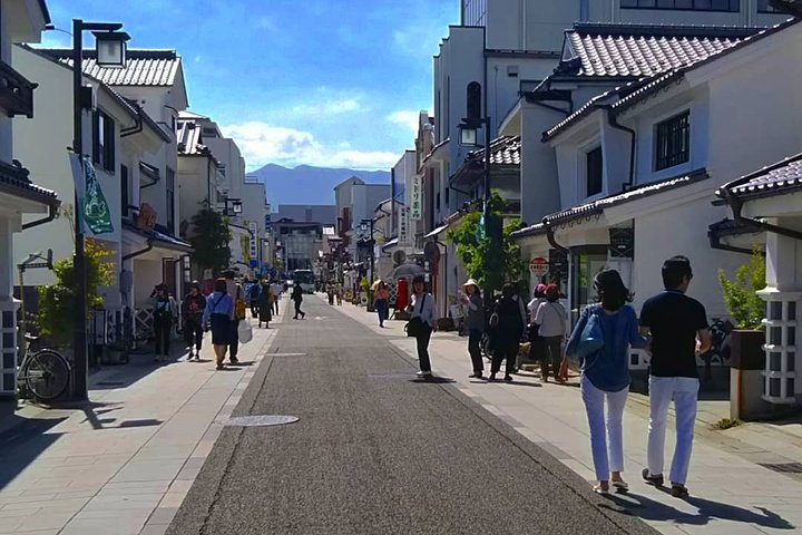 Matsumoto Discovery - Half Day Walking Tour