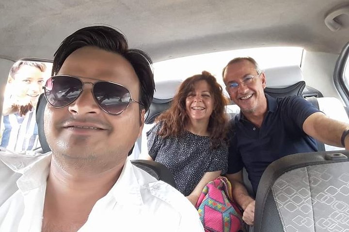 Full-Day Kolkata Sightseeing Private Tour with Tour Guide
