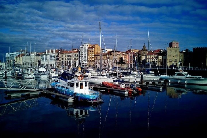 Private Tour of Gijon City and Villaviciosa