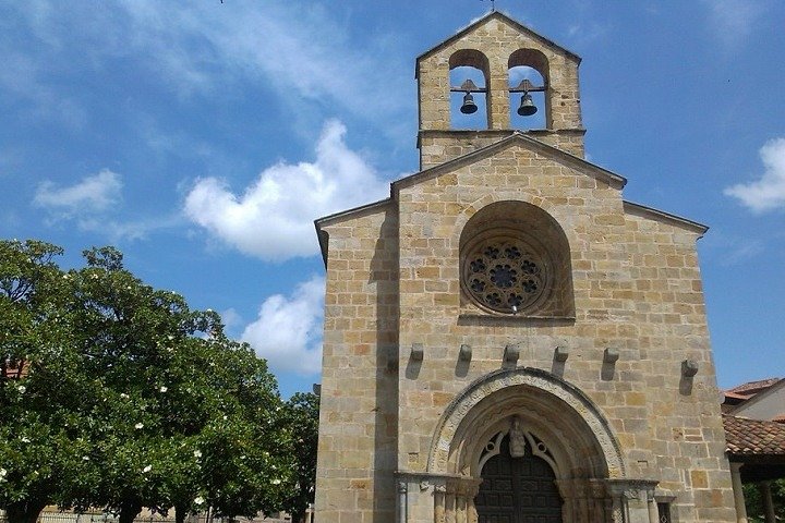 Private Tour of Gijon City and Villaviciosa