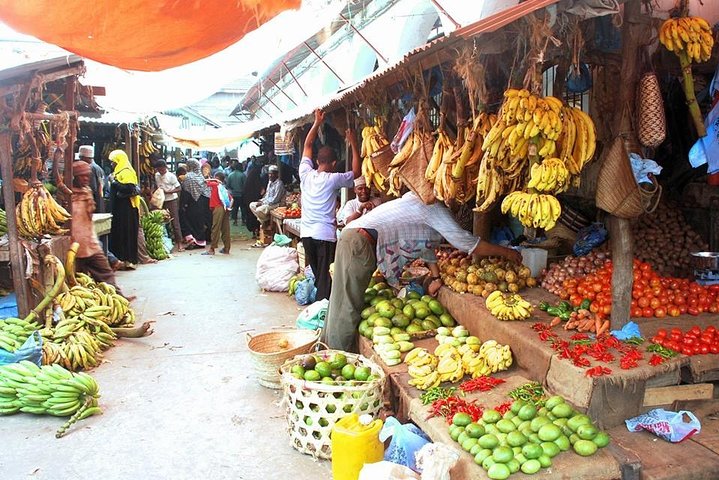 Full-Day Private Stone Town +Spice Farm and Prison Island Tour