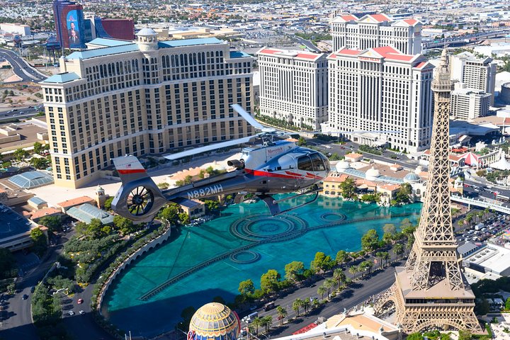 Grand Canyon Deluxe Helicopter Tour with Landing from Las Vegas