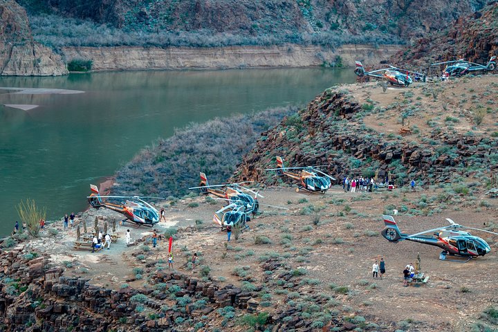 Grand Canyon Deluxe Helicopter Tour with Landing from Las Vegas
