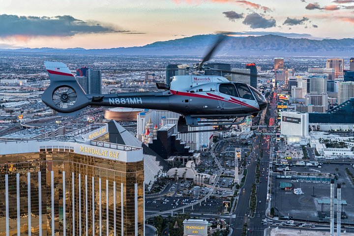 Grand Canyon Deluxe Helicopter Tour with Landing from Las Vegas
