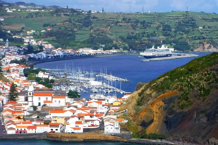 Faial Island: Full Day with Local Guide, Volcanoes and Landscapes