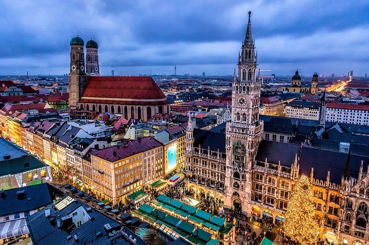 Private Transfer: Cruise Port Passau to Munich by Luxury Van