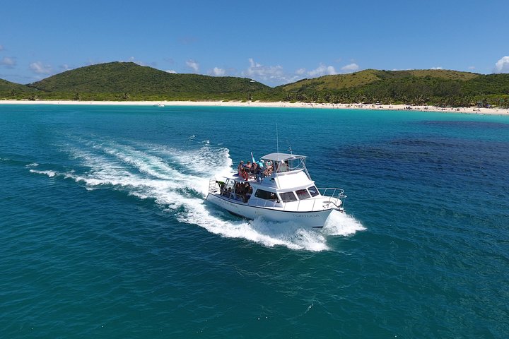 All Inclusive Beach and Snorkel Boat Tour to Icacos Island