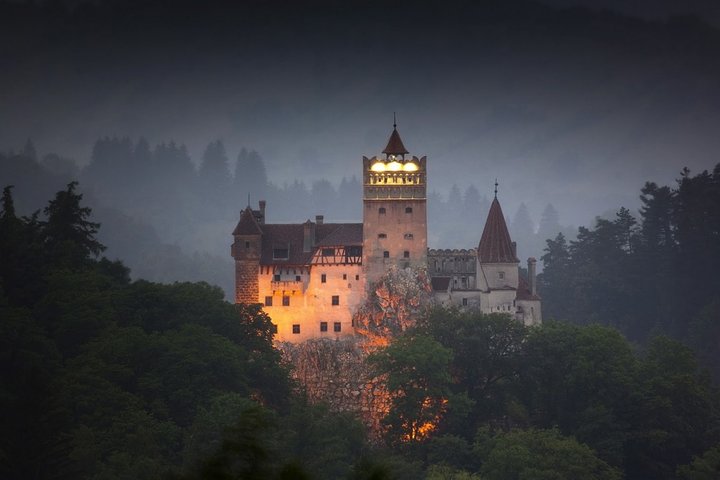 Day Tour to Brasov and Bran