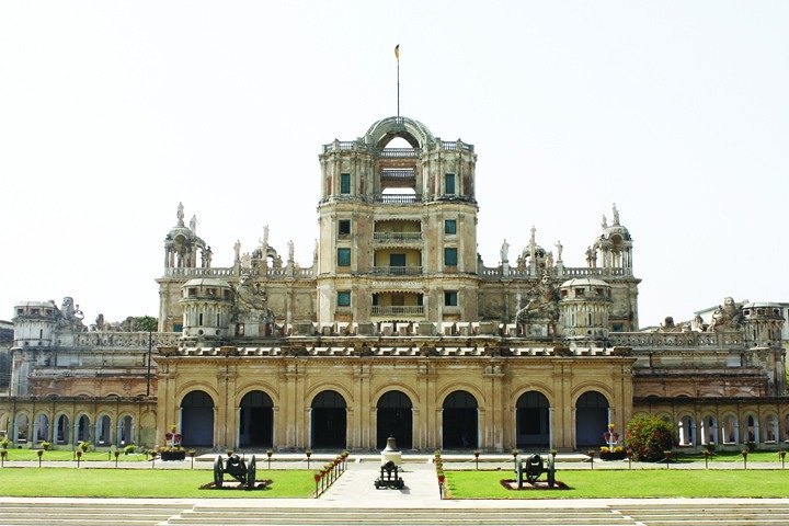 5-Hour Lucknow Sightseeing Tour with Hotel Pickup