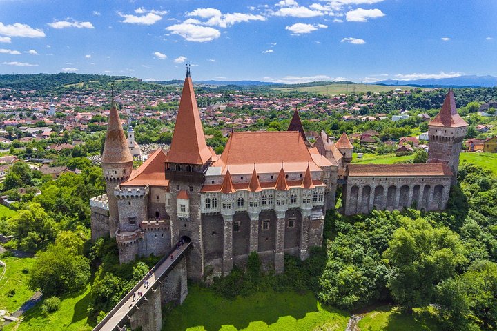 Tour to Corvin Castle in Hunedoara & Alba Iulia